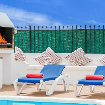 Villa Playa Blanca Sleeps 8 Pool Wifi T334218 Playa Blanca (Lanzarote)