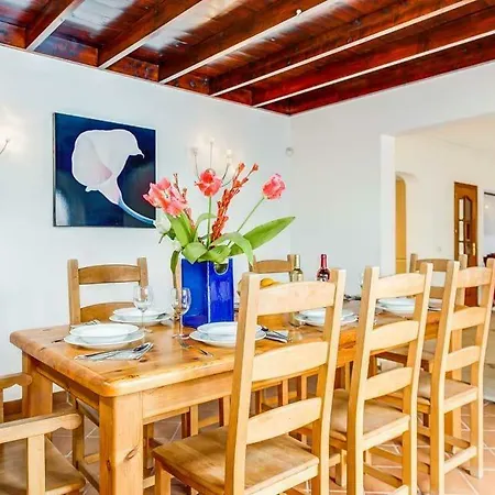 Villa Playa Blanca Sleeps 8 Pool Wifi T334218 *