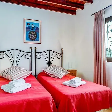 Playa Blanca Sleeps 8 Pool Wifi T334218 Willa
